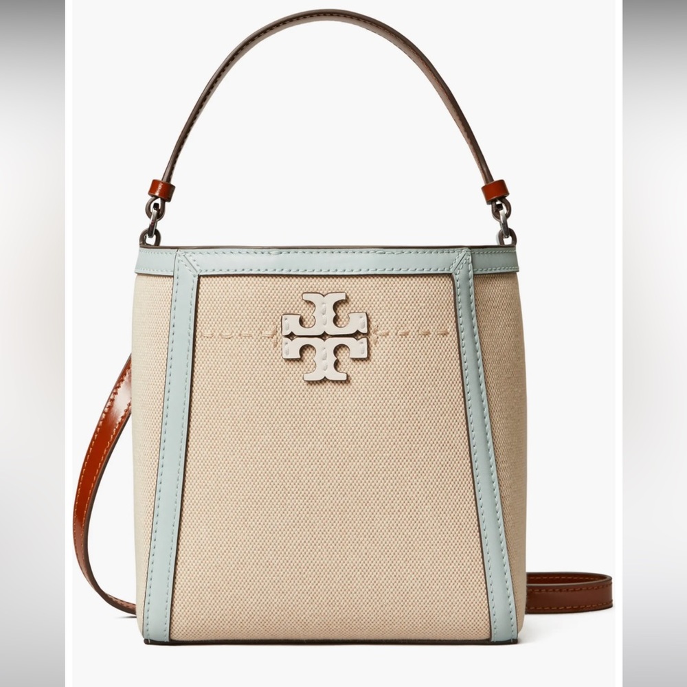 BNWT Small McGraw Canvas Bucket Bag in natural/sea bubble.